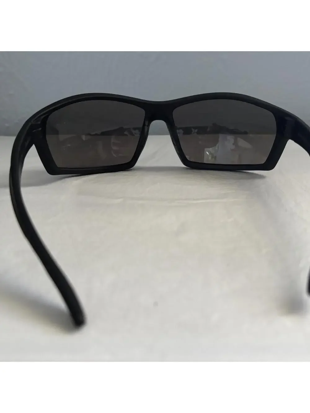 Foster Grant Men's Black and Grey Sunglass